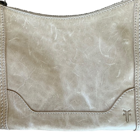 Frye Melissa Leather Zip Crossbody Purse Oat Cream Distressed Rustic 11x8 GUC - Picture 14 of 15